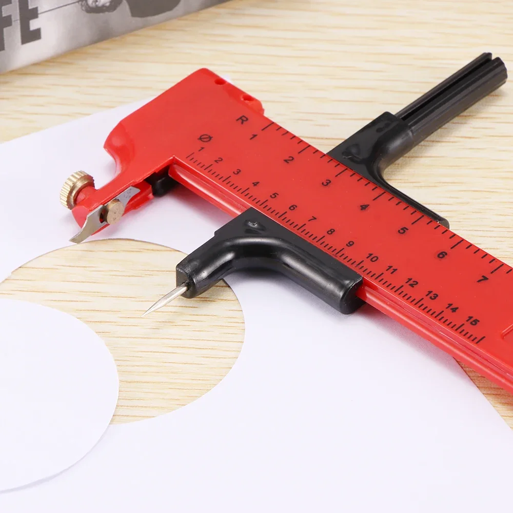 Taglierina circolare per busso - Art Craft Cardboard recensione e prezzo